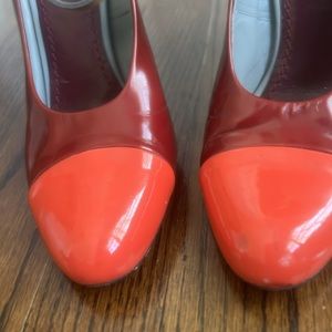 Marc Jacobs vintage style heels in burgundy orange  in size 37.5 good condition.
